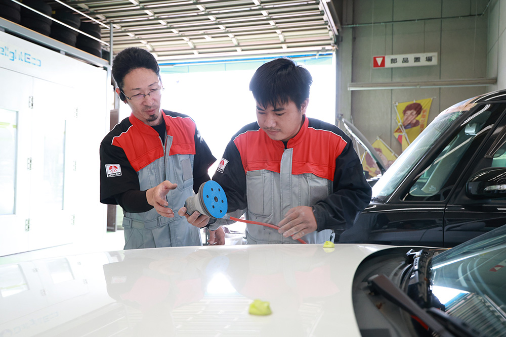 車の整備、キズへこみ直しの技術体験　3日間♪